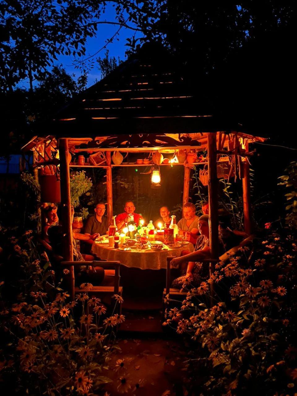 Guest House "Svaneti" Lentekhi Екстер'єр фото