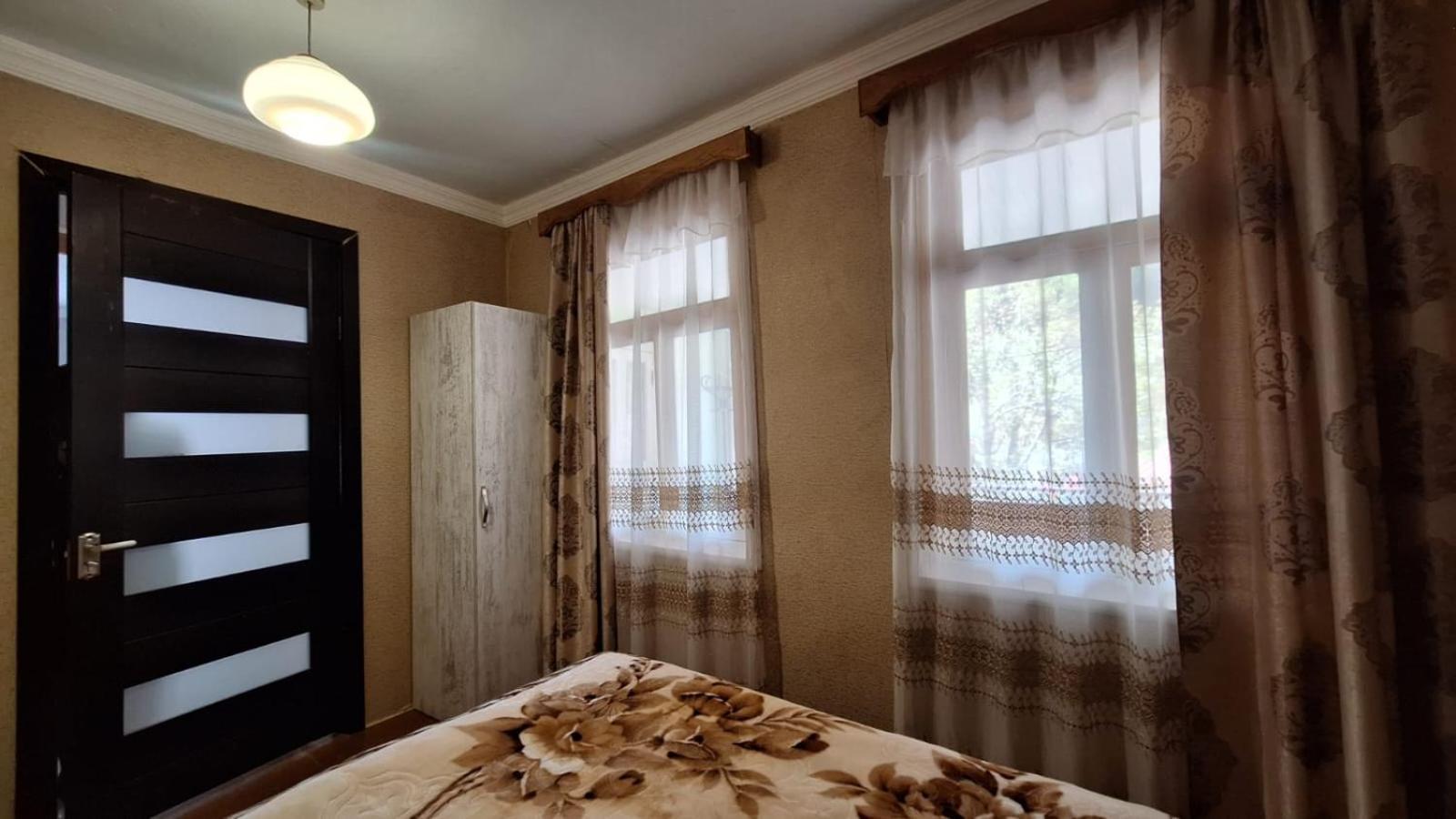 Guest House "Svaneti" Lentekhi Екстер'єр фото
