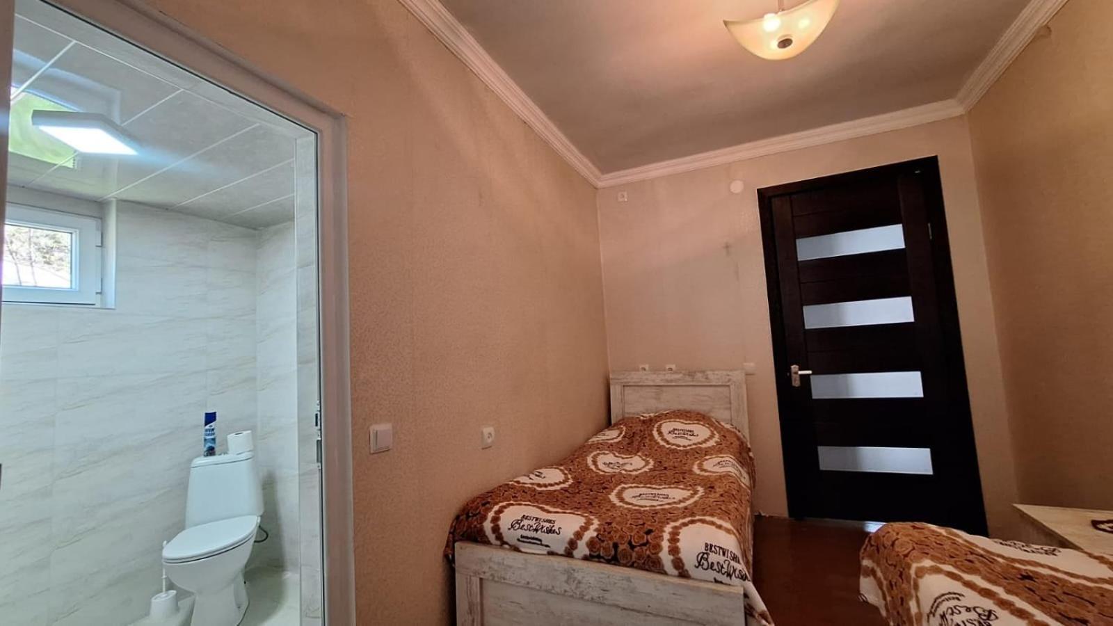 Guest House "Svaneti" Lentekhi Екстер'єр фото