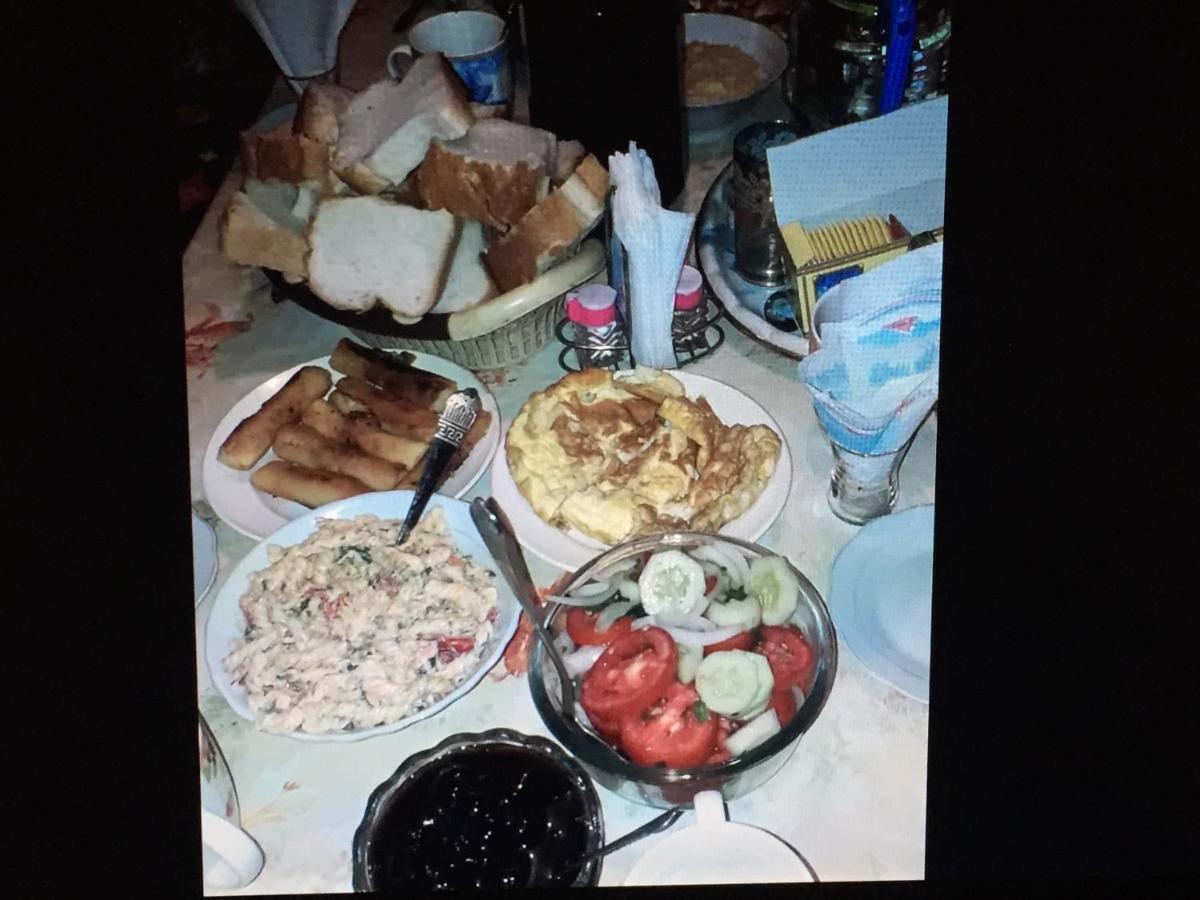 Guest House "Svaneti" Lentekhi Екстер'єр фото