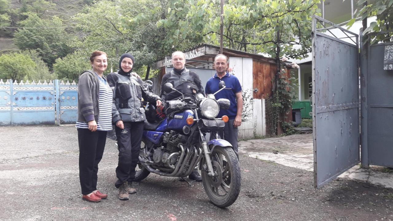 Guest House "Svaneti" Lentekhi Екстер'єр фото