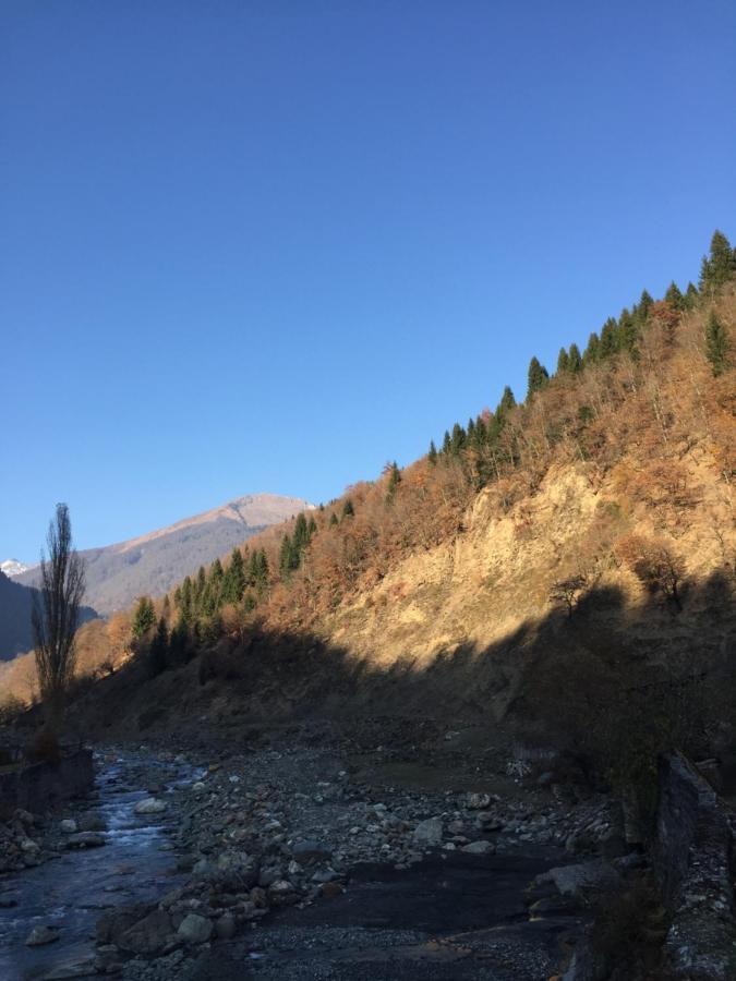 Guest House "Svaneti" Lentekhi Екстер'єр фото